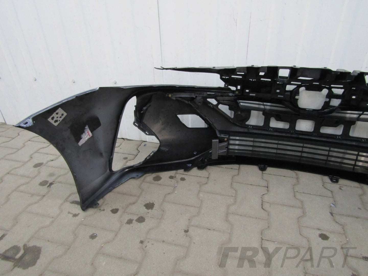 Front Bumper Toyota Prius Prime Plug-in 2 II 16-