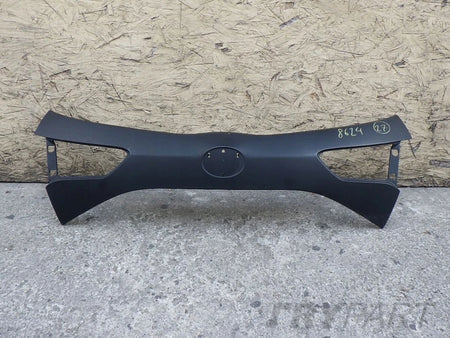TOYOTA YARIS III 3 LIFT 17- flap trim strip