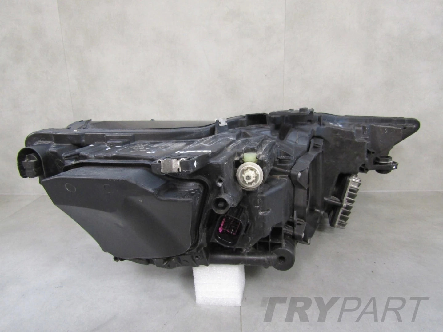 AUDI A6 C8 LED HEADLIGHT 18- LH LEFT 4K0941033