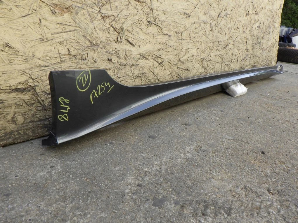 AUDI A5 SPORTBACK 8W 8W8 20- Right Sill Strip