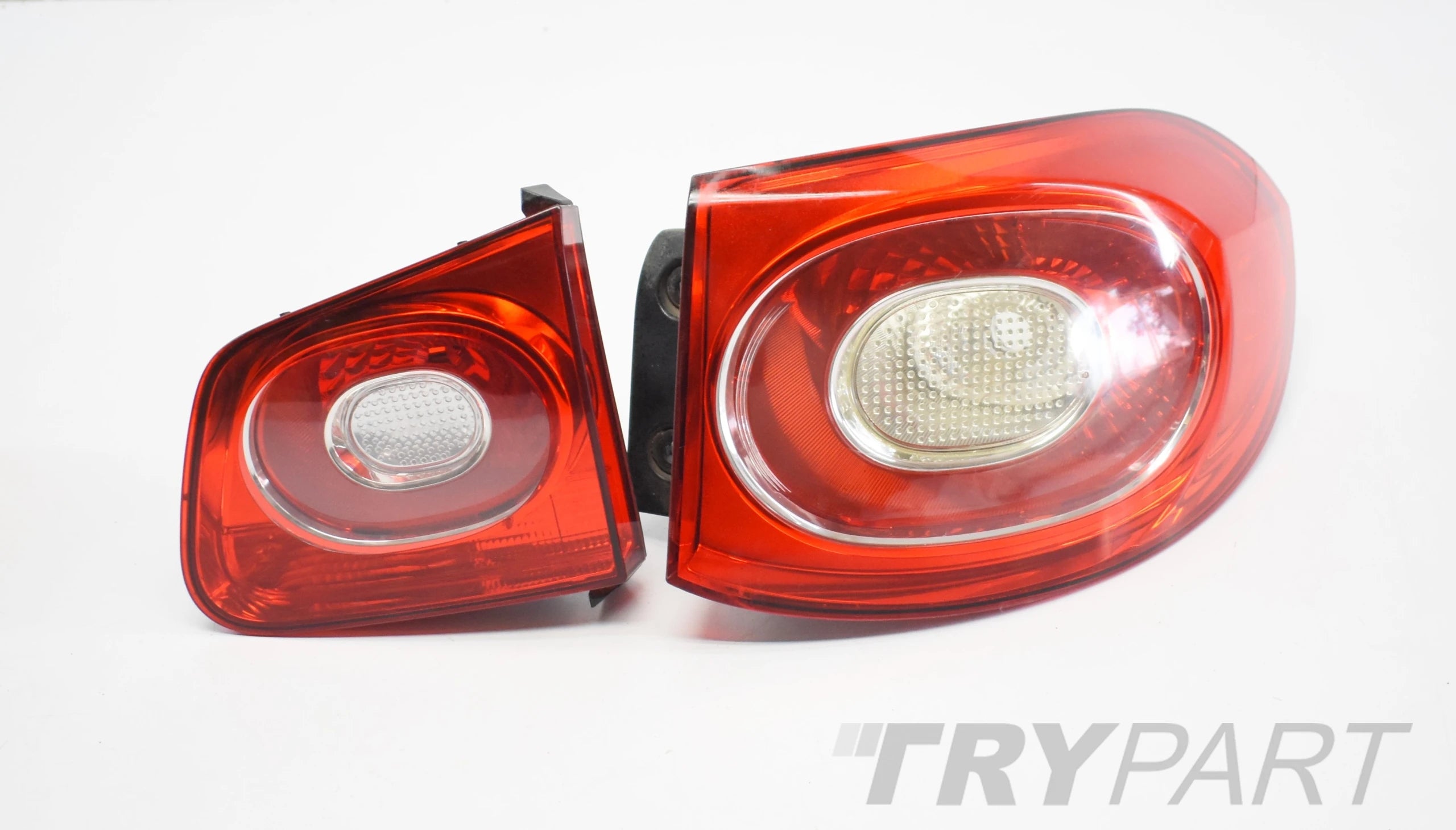 VW TIGUAN 5N0 RIGHT REAR TAIL LIGHT EU ORG