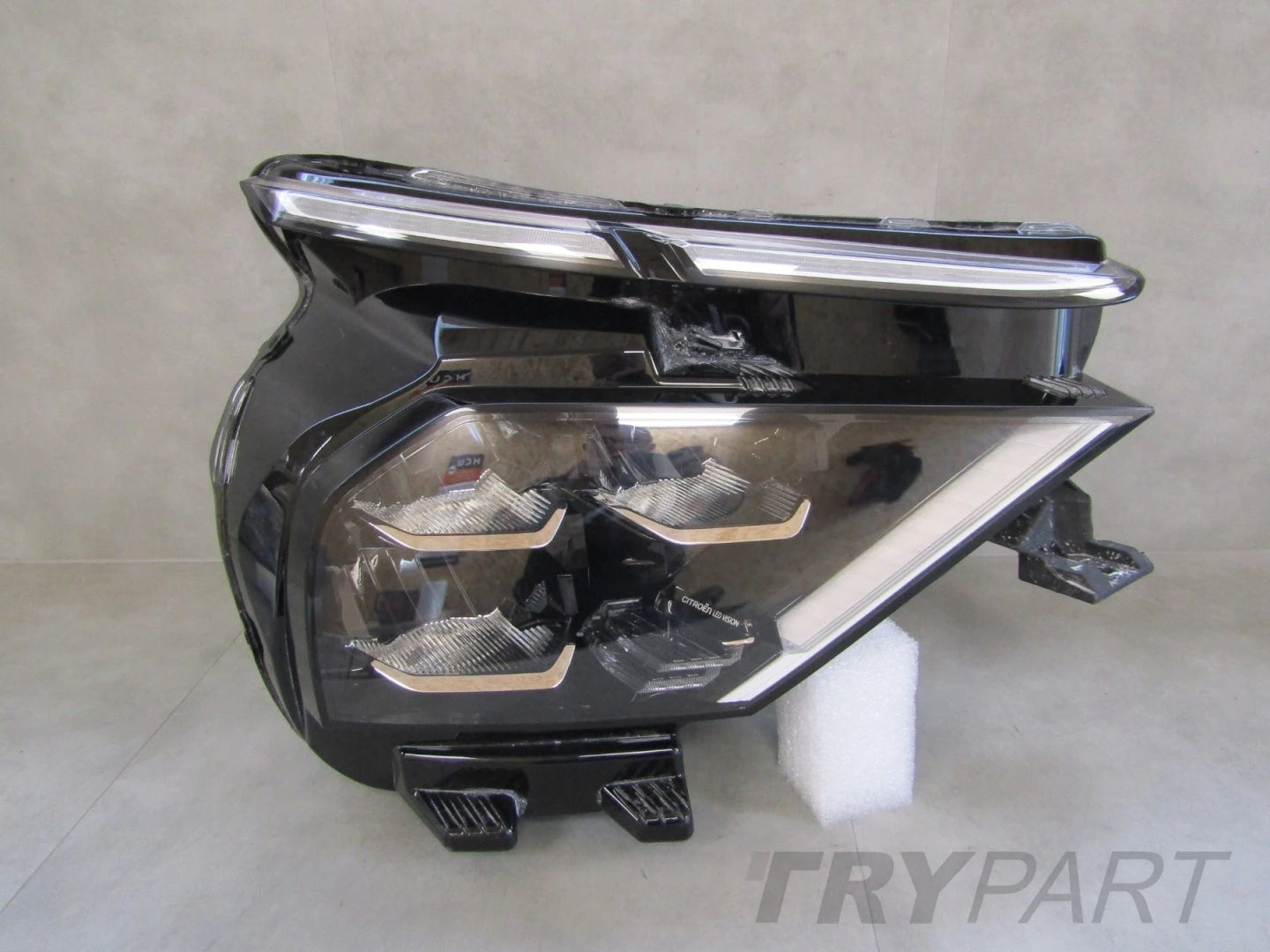 Front Lamp Citroen C4 LED 20- RH 9830649280