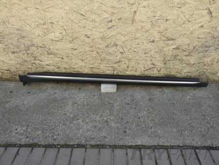 KIA XCEED X-CEED X CEED III 3 18- Right Sill Strip
