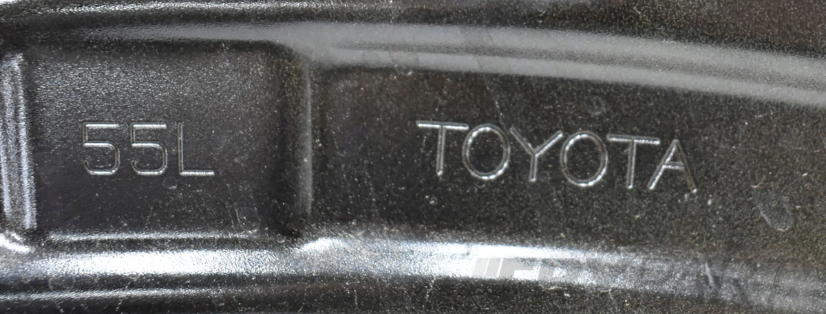 TOYOTA HIGHLANDER LEFT FRONT FENDER ORG + STRIP