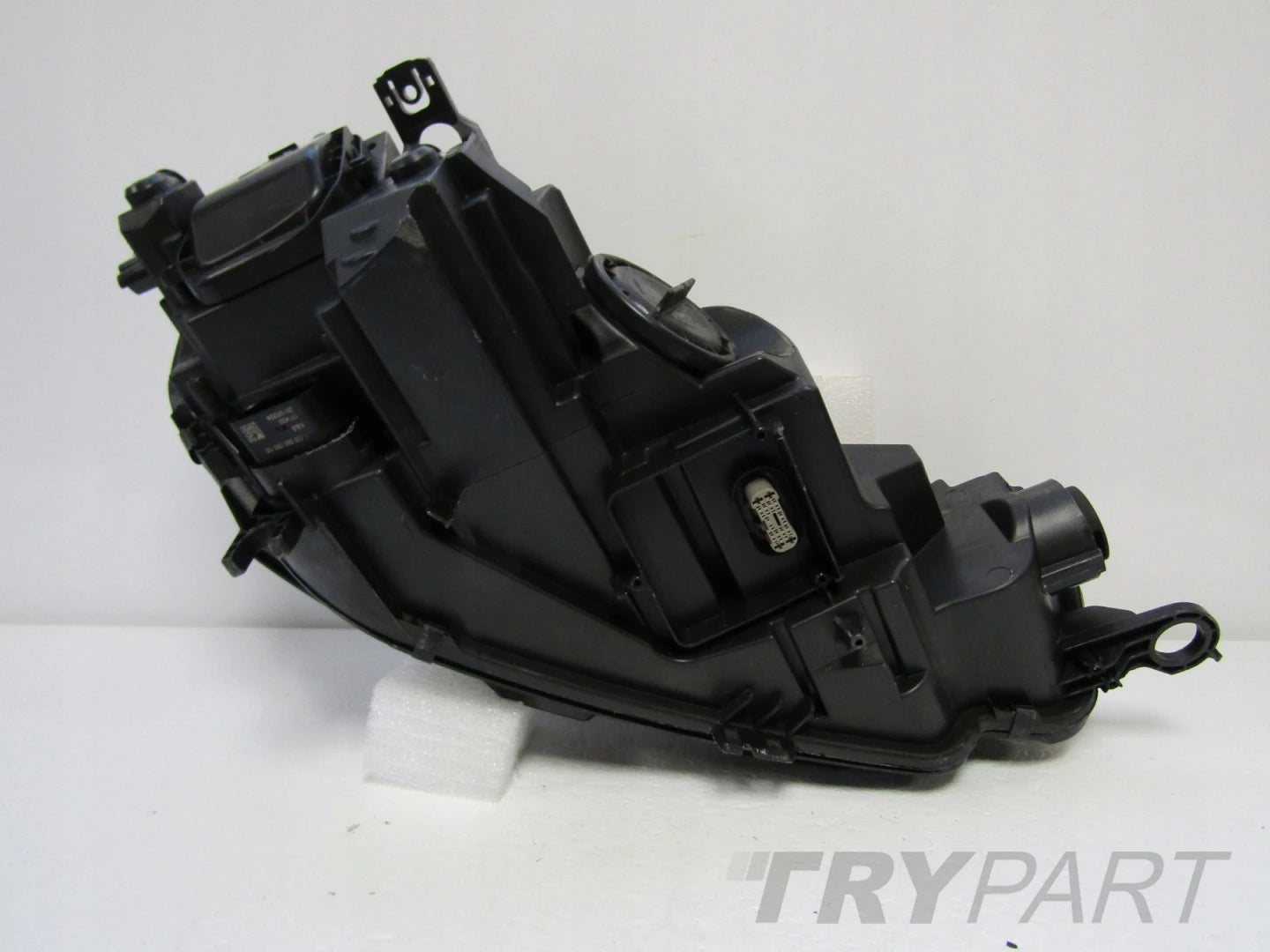 AUDI A5 8W HEADLIGHT XENON NON-SWIVEL 16-19 LH