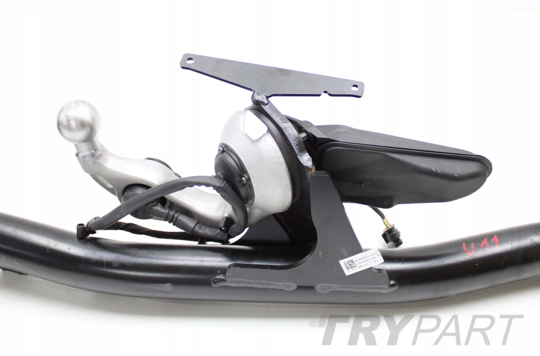BMW X1 U11 ELECTRIC TOW HITCH ORG 5A63E20-03