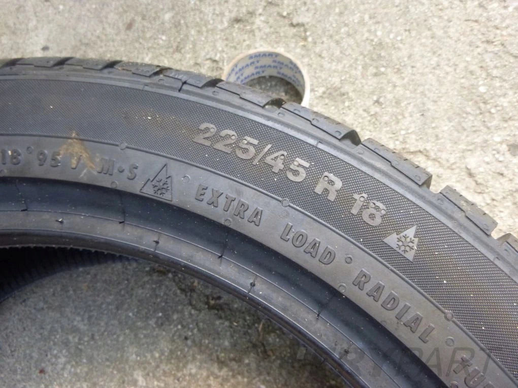 CONTINENTAL WINTERCONTACT 95V 225 45 R18 tire