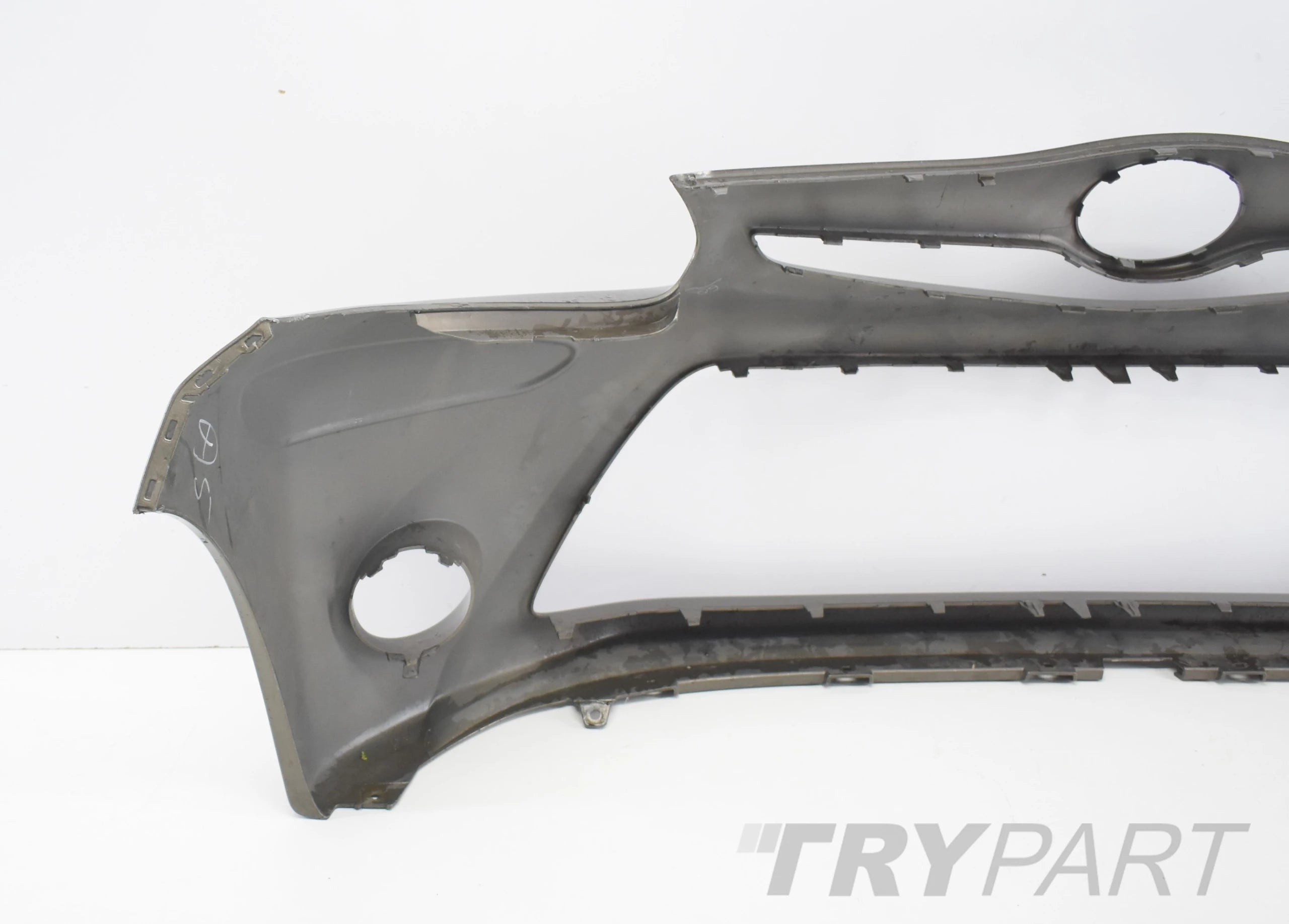 TOYOTA AYGO FRONT BUMPER NICE