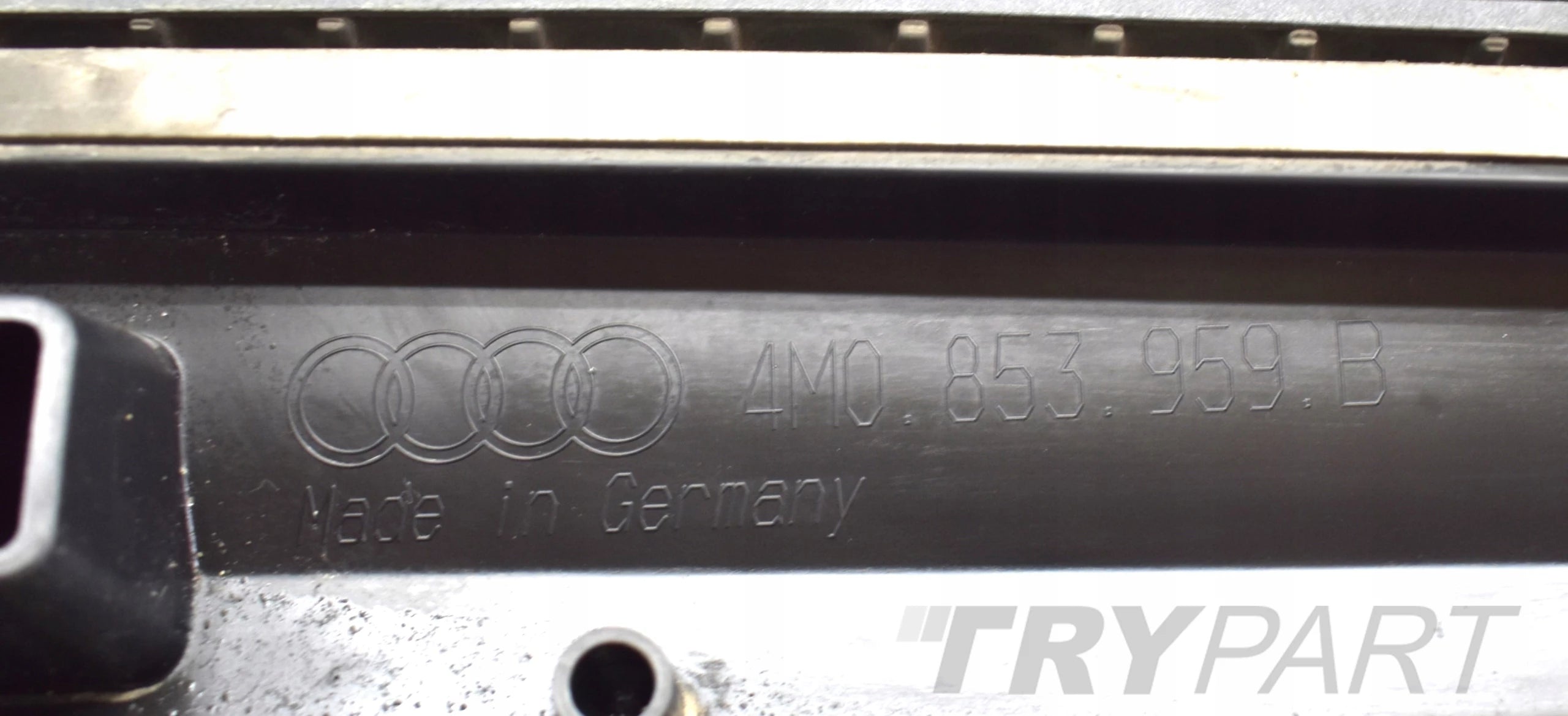 AUDI Q7 II 4M0 LEFT FRONT DOOR TRIM ORG