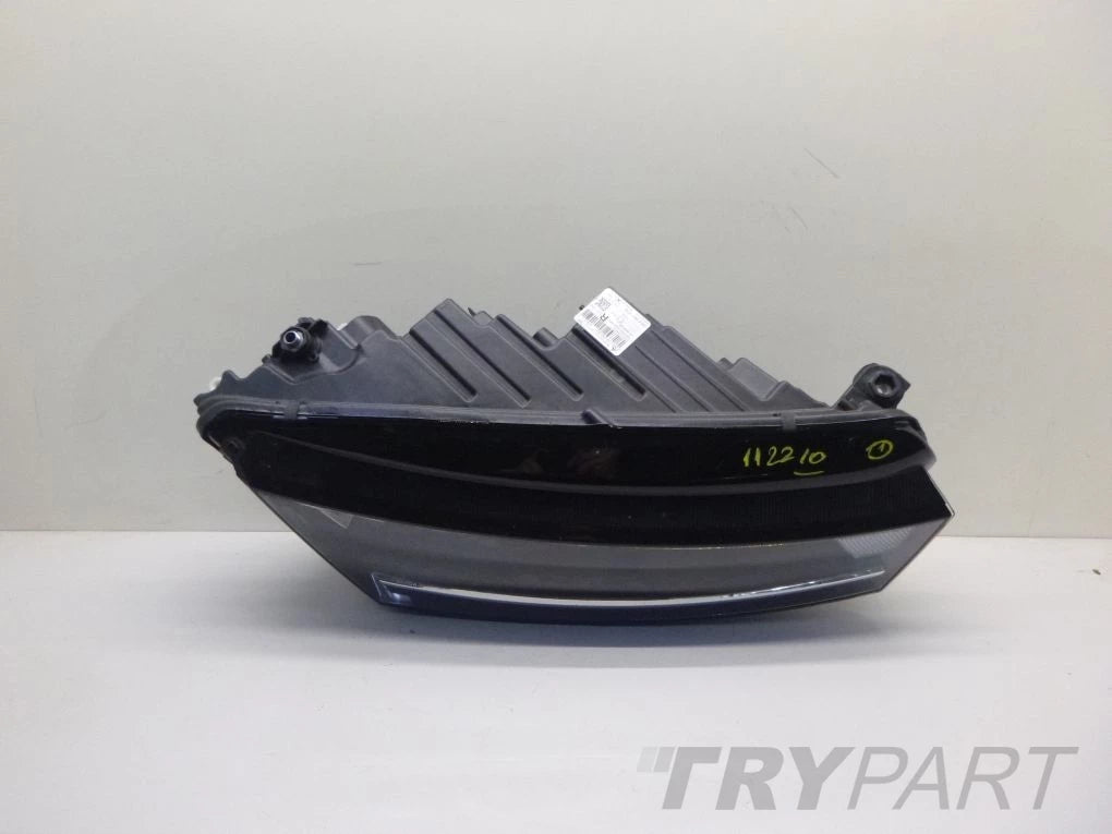 SKODA OCTAVIA 4 IV 5E4 FULL LED 20- Front Right