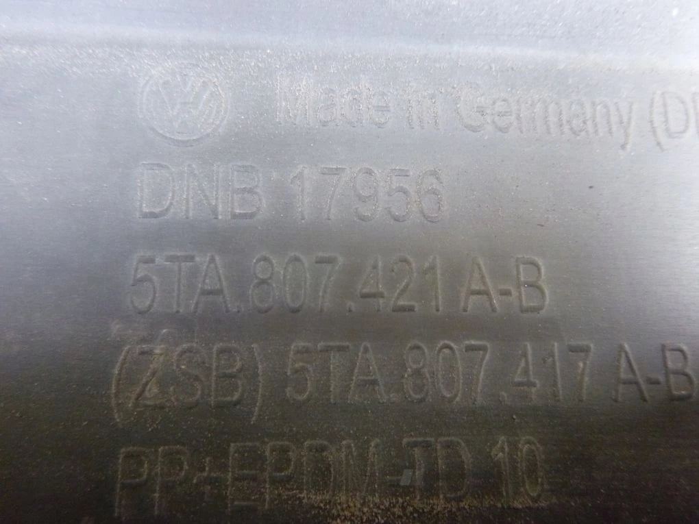 VW TOURAN II 5TA 15- Rear Bumper