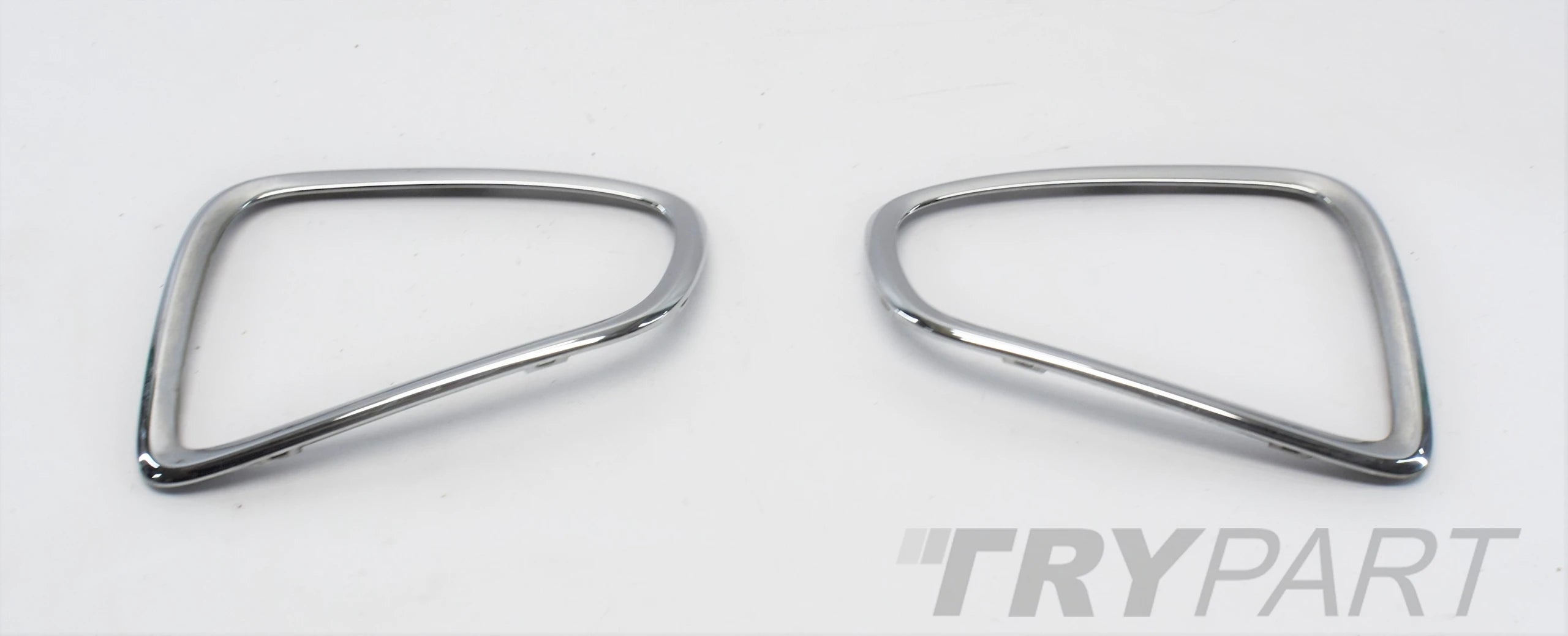 MINI COOPER ONE R56 LEFT RIGHT CHROME REAR LIGHT SET