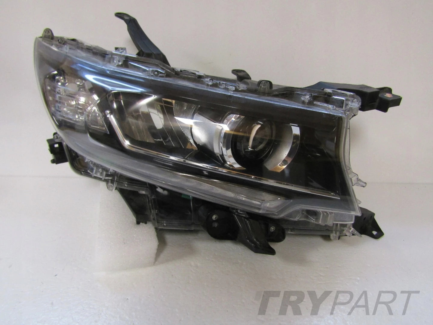 TOYOTA LAND CRUISER J150 LIFT LED 18-22 RH HEADLIGHT