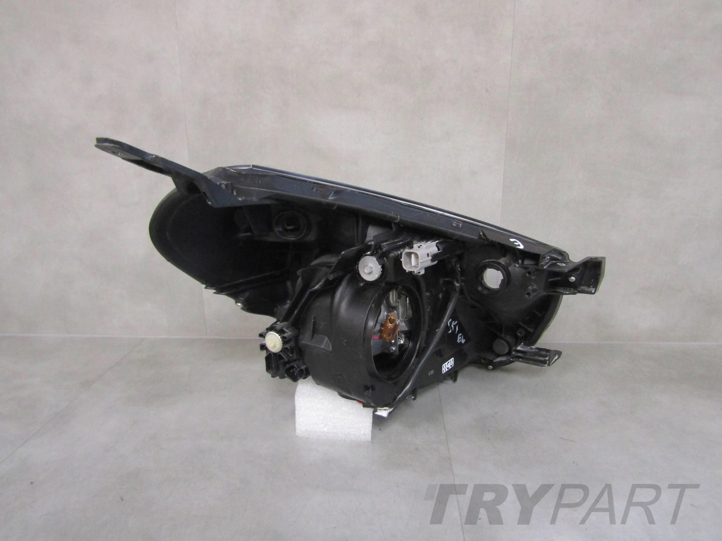 Aston Martin Cygnet 11-13 Front Lamp | Standard Lens | LH | Left | KOITO 74-1