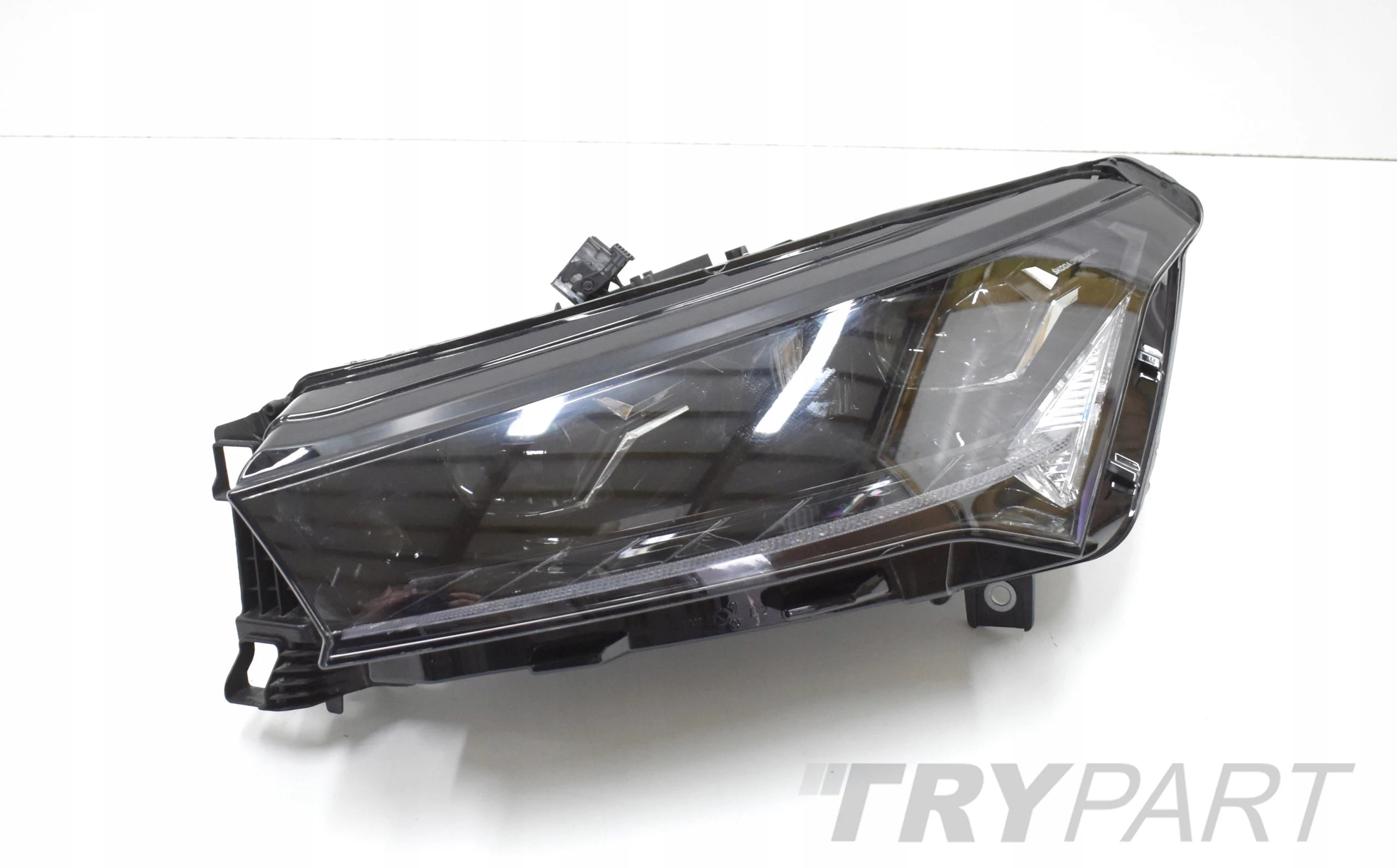 SKODA ENYAQ 5LB LEFT FRONT HEADLIGHT CRYSTAL ORG EU 5LB941015H