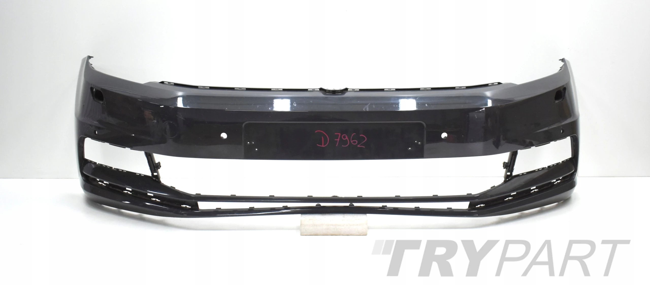 VW TOURAN 5TA FRONT BUMPER ORG