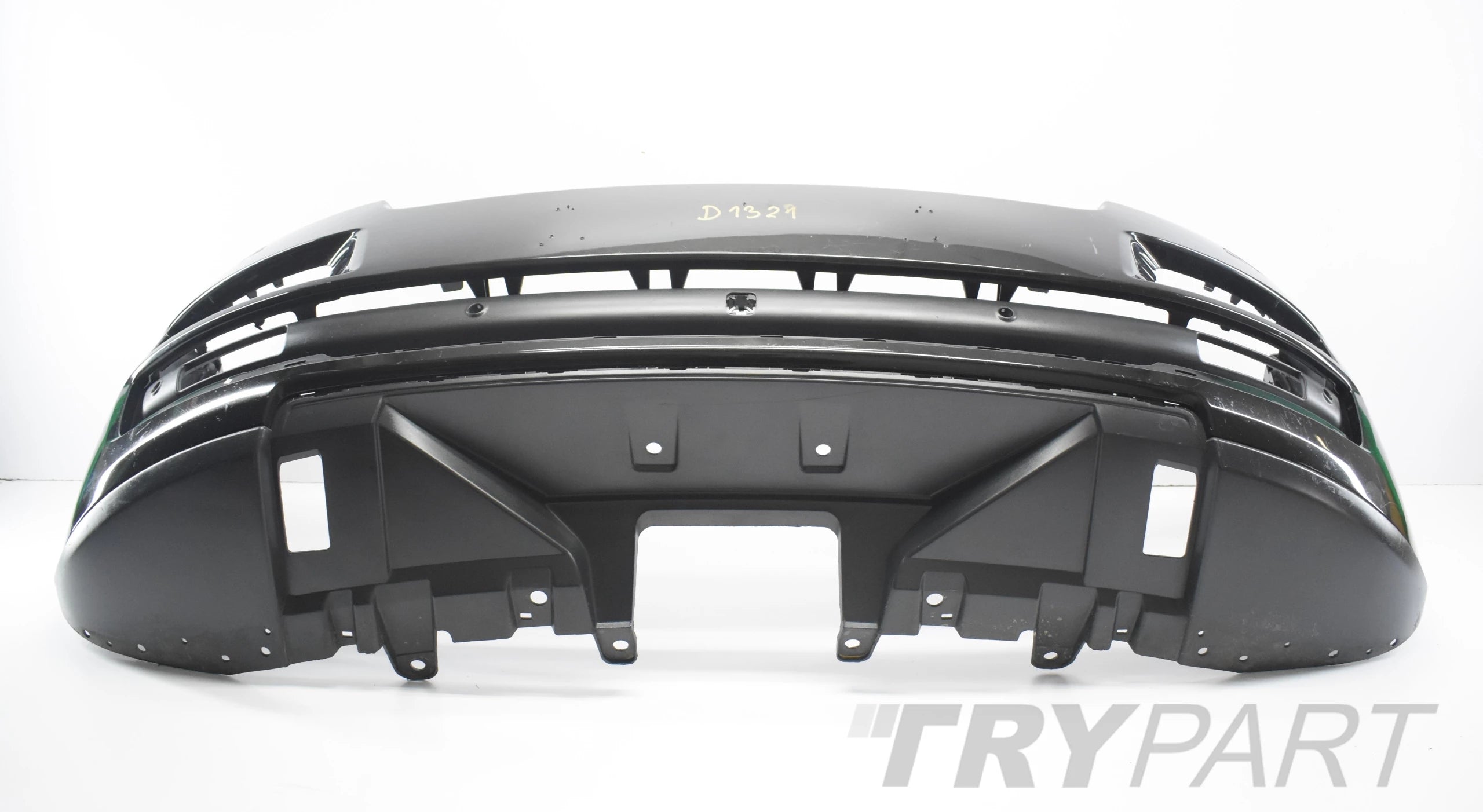 RANGE ROVER VOGUE FRONT BUMPER SUPER CONDITION 13+ ORG