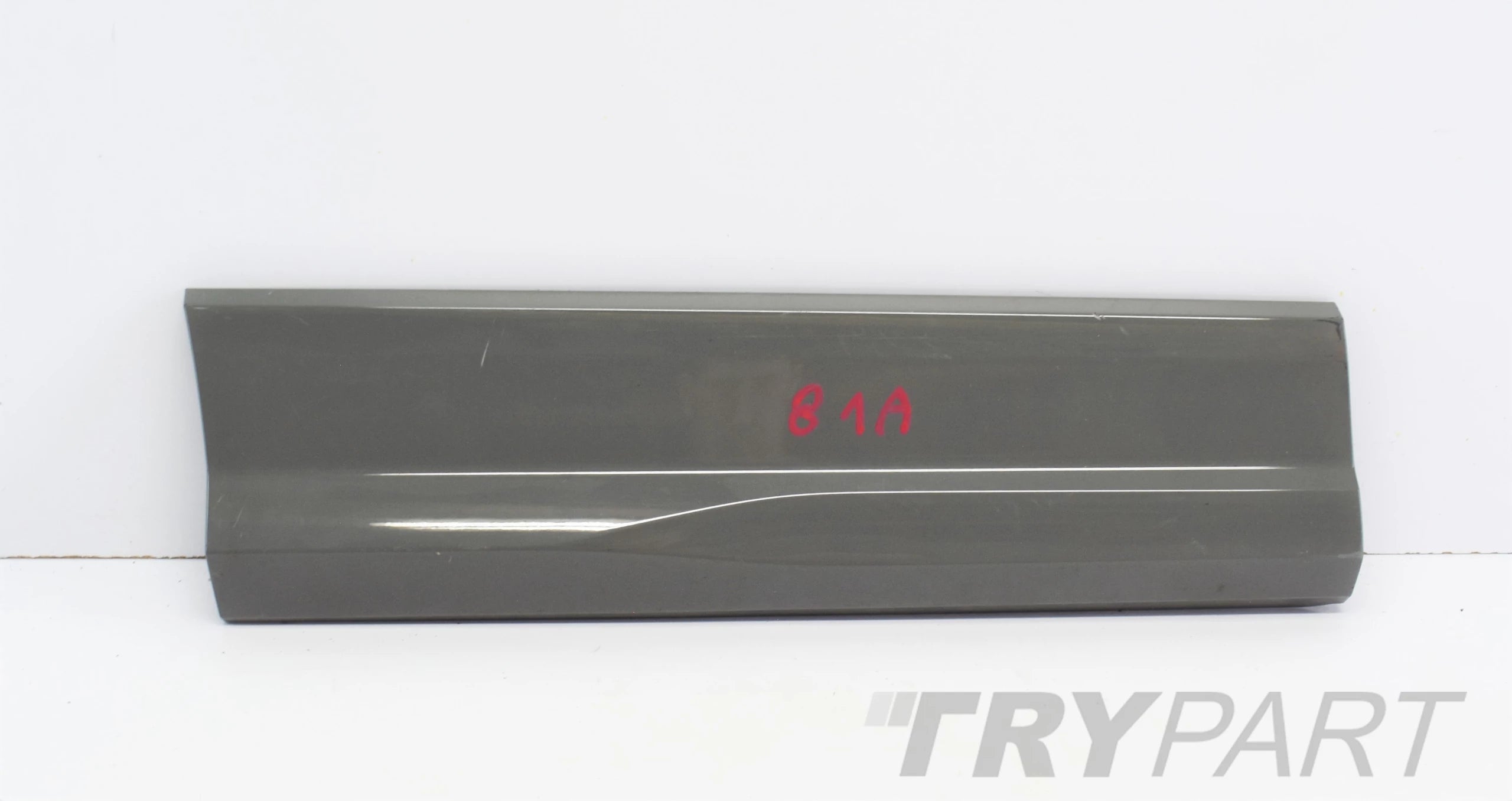 AUDI Q2 81A S LINE REAR DOOR MOULDING RIGHT ORG