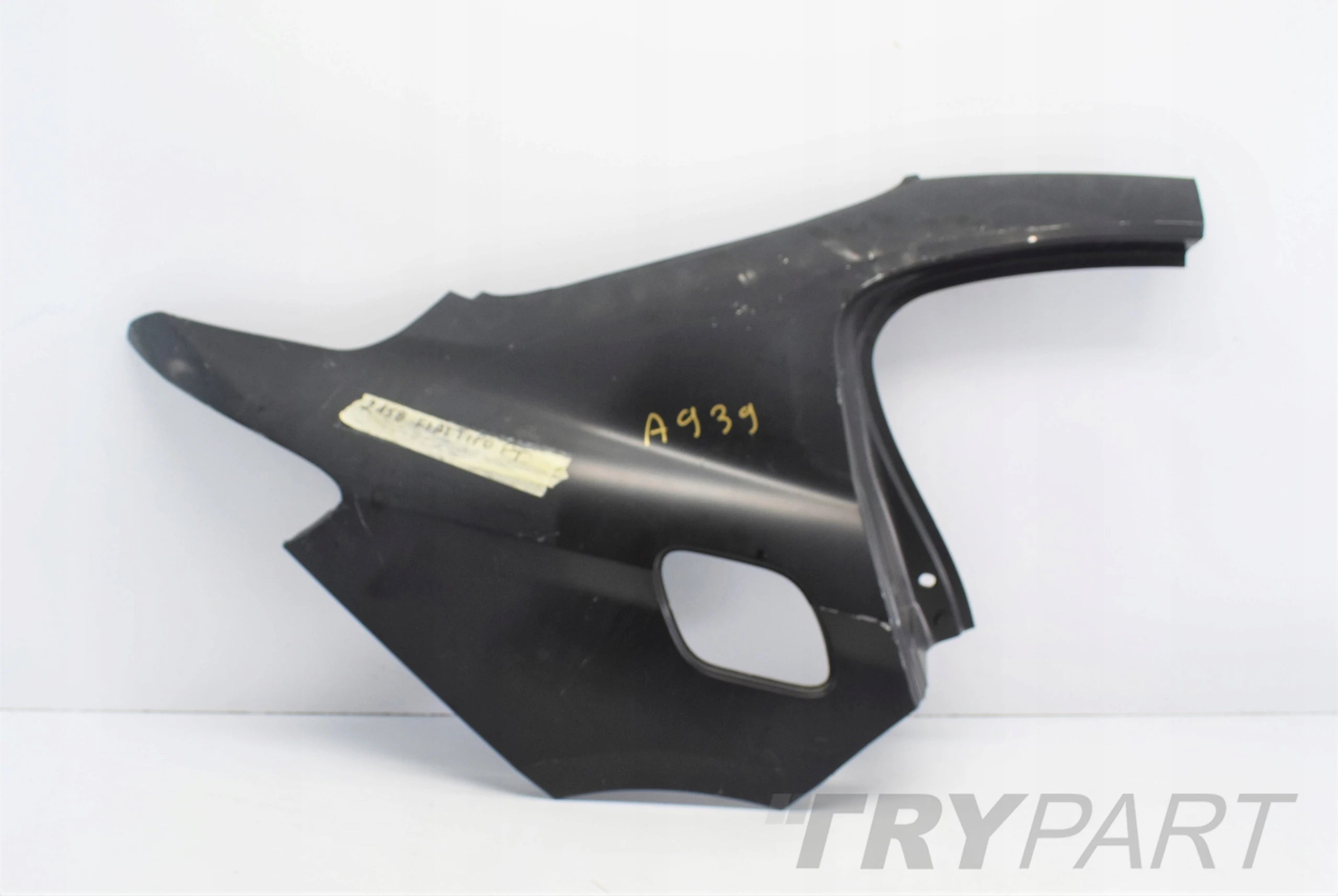 FIAT TIPO II RIGHT REAR FENDER PANEL ORG SEDAN