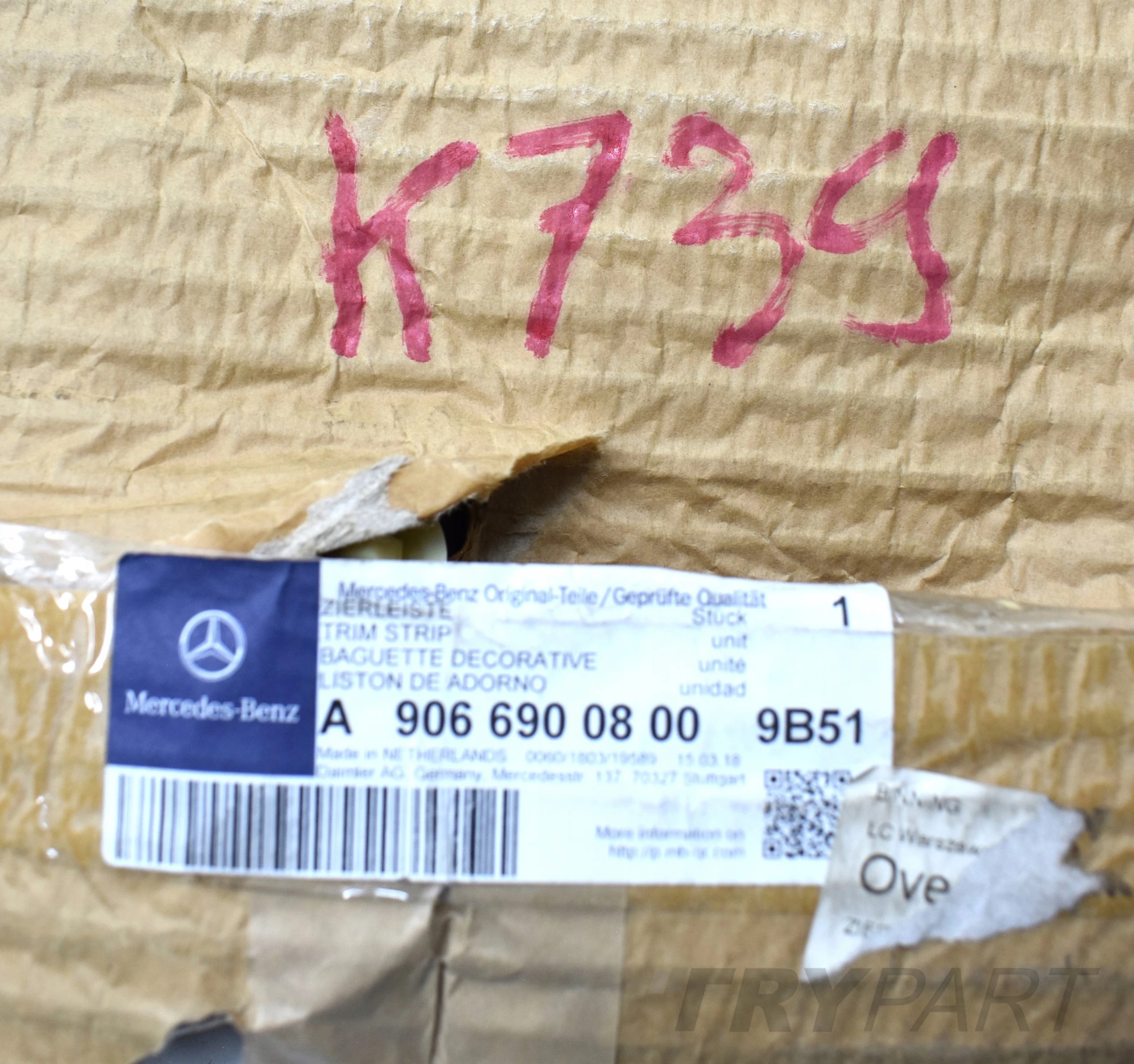 MERCEDES SPRINTER W906 CRAFTER SIDE MOULDING ORG NEW