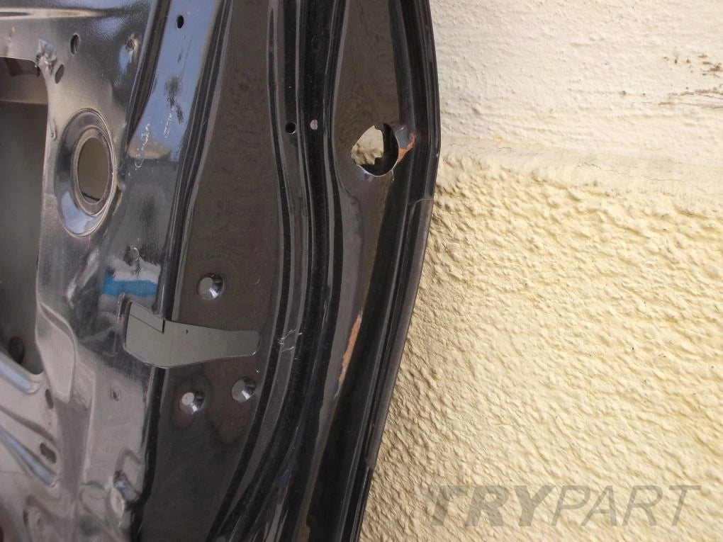 SUZUKI SWIFT MK6 Front Right Door