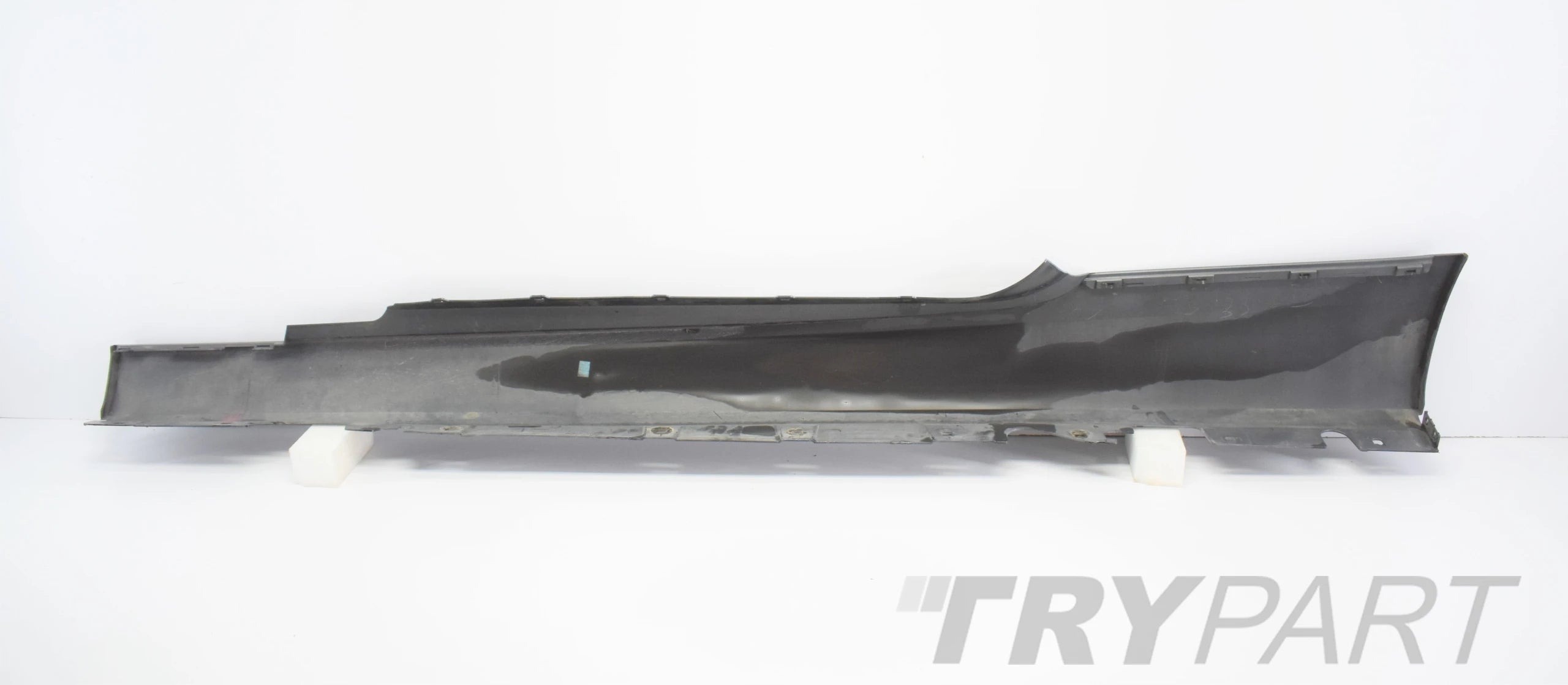 BMW E92 E93 COUPE RIGHT SILL PANEL OEM