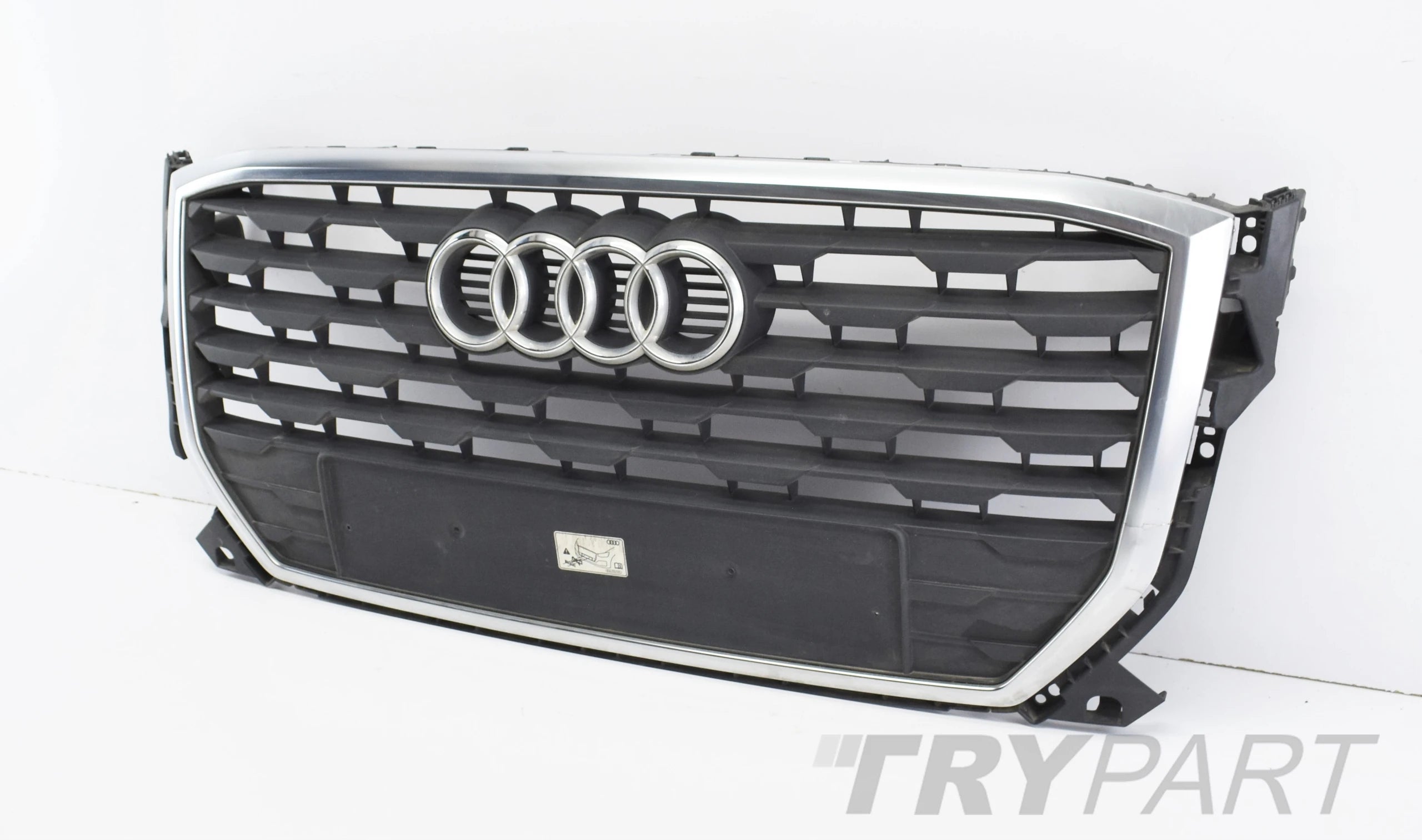 AUDI Q2 81A CHROME GRILL BUMPER GRILLE ORG