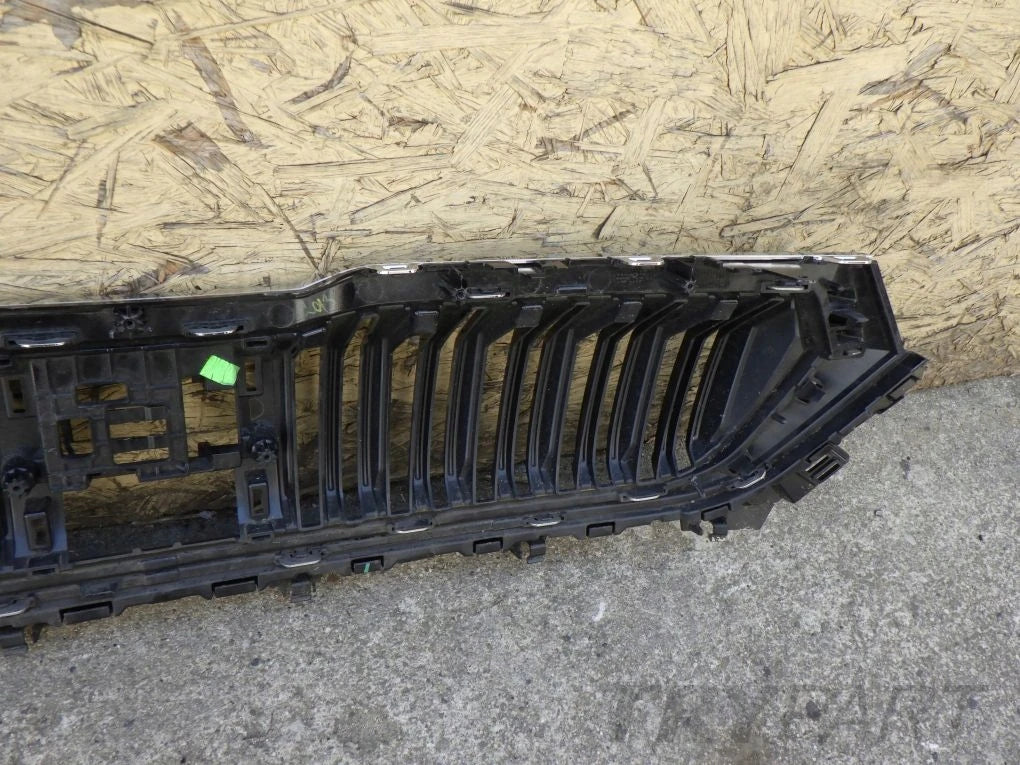 SKODA KODIAQ LIFT 565 21- Grille Emblem