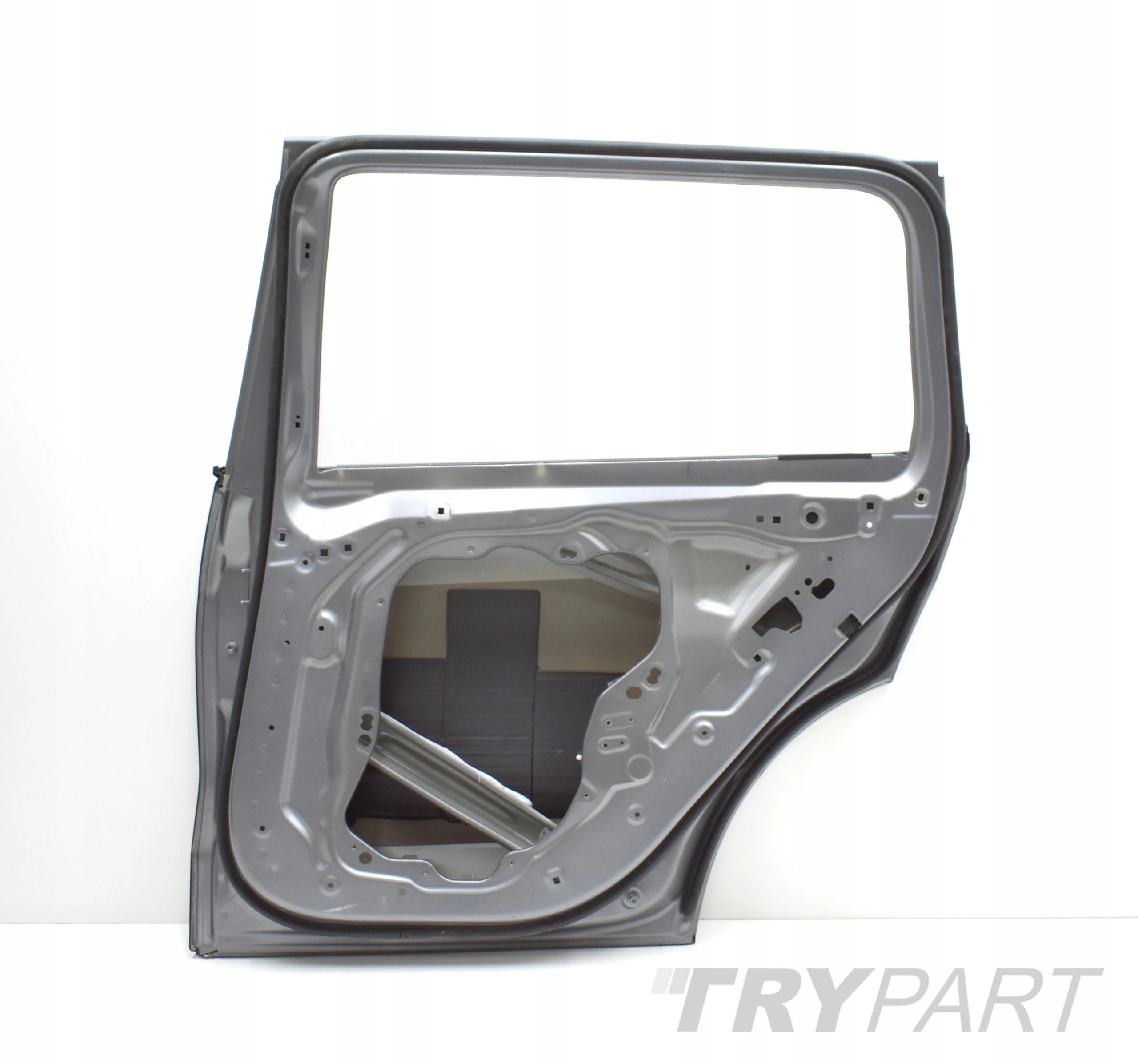 BMW X7 G07 Rear Right Door + Trim Strip