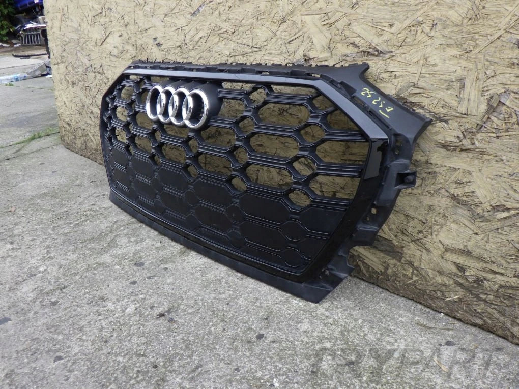 AUDI Q5 SQ5 2 II 80A LIFT 2021- Grille Latch