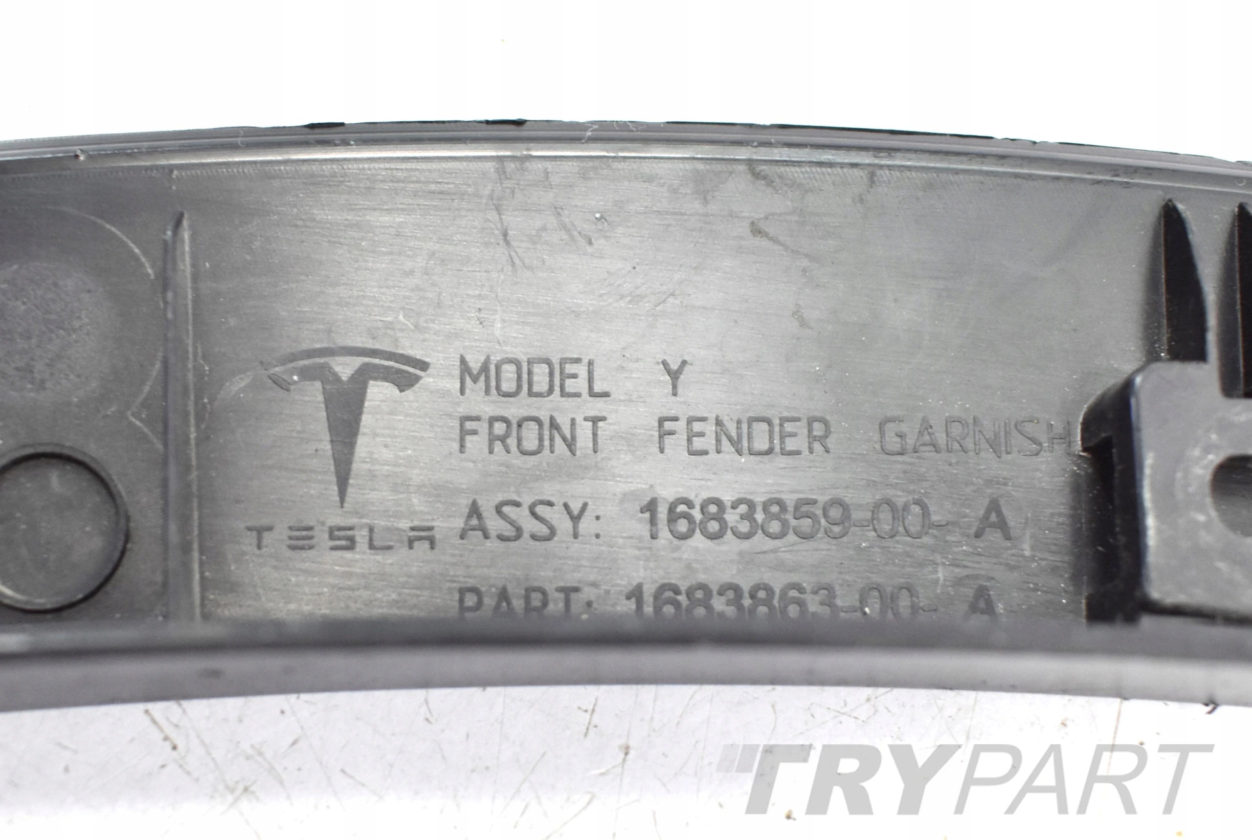 TESLA MODEL Y LEFT FRONT FENDER MOLDING ORG