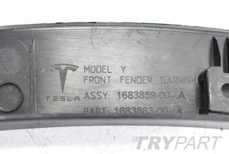 TESLA MODEL Y LEFT FRONT FENDER MOLDING ORG