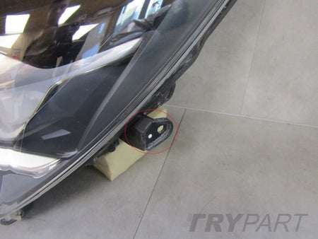FRONT HEADLIGHT TOYOTA YARIS 3 III LIFT STANDARD LENS + LED 17-20 LH LEFT