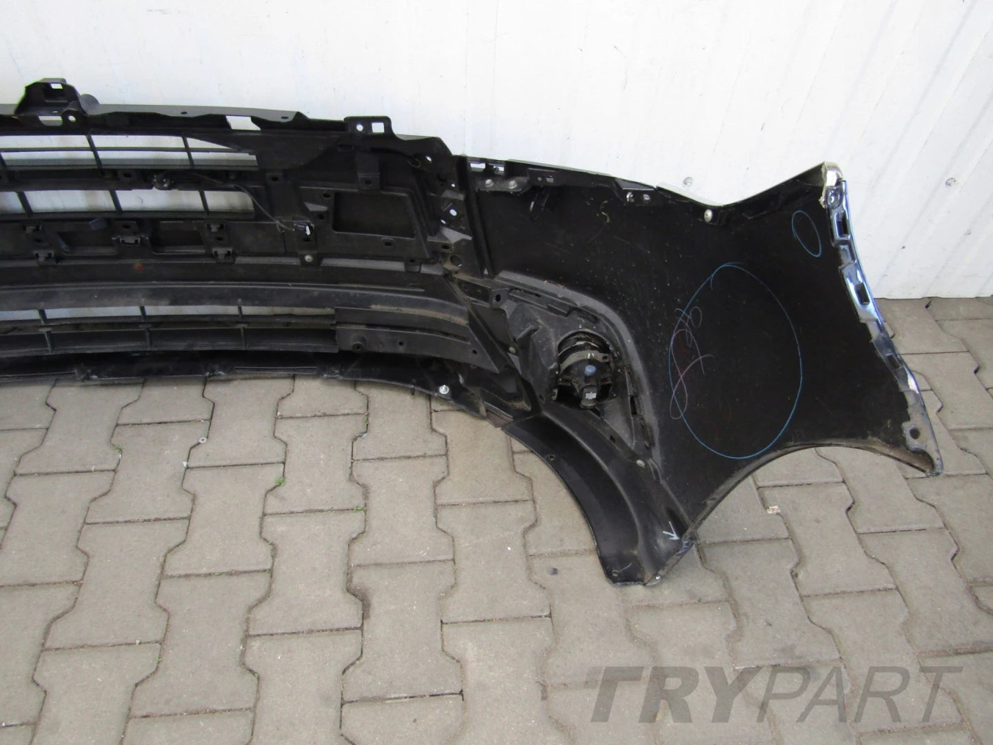Front Bumper for Mitsubishi Outlander 3 Hybrid Lift 15-18 CAMERA