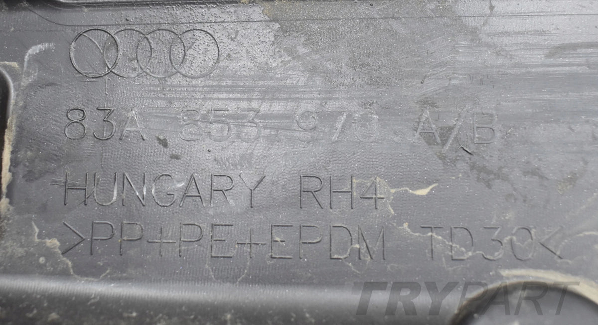 AUDI Q3 II 83A RIGHT REAR DOOR MOULDING ORG