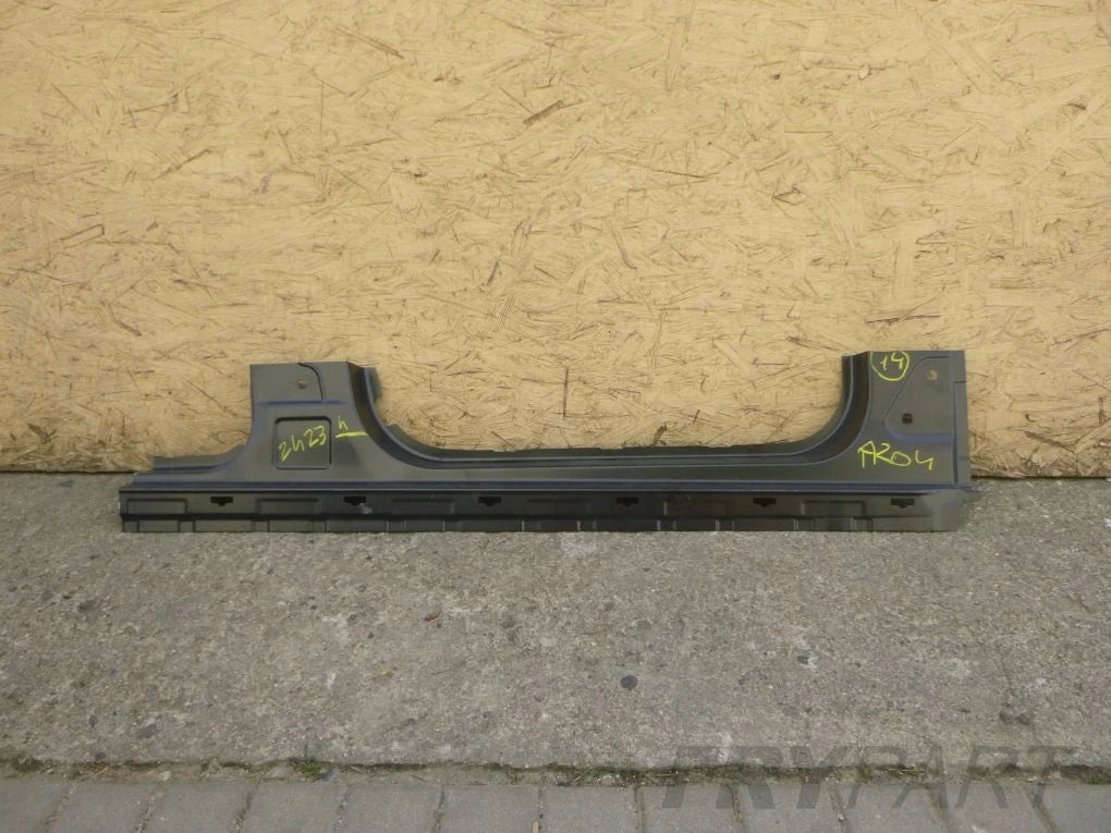 MERCEDES C CLASS 204 right sill