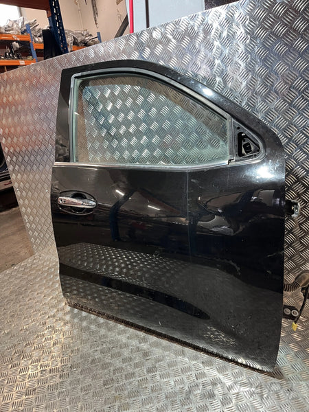RIGHT FRONT DOOR NISSAN NAVARA NP300 D23 15- GN0