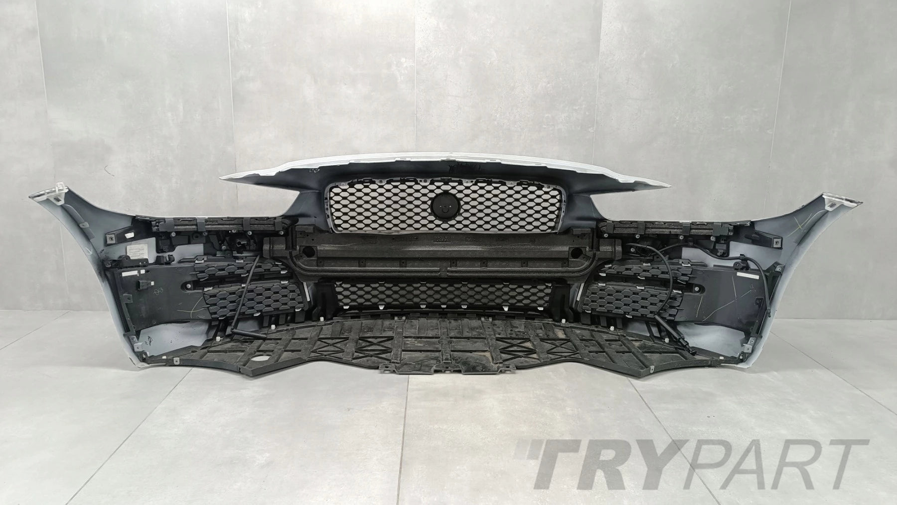 Front Bumper for Jaguar XE X760 14-19