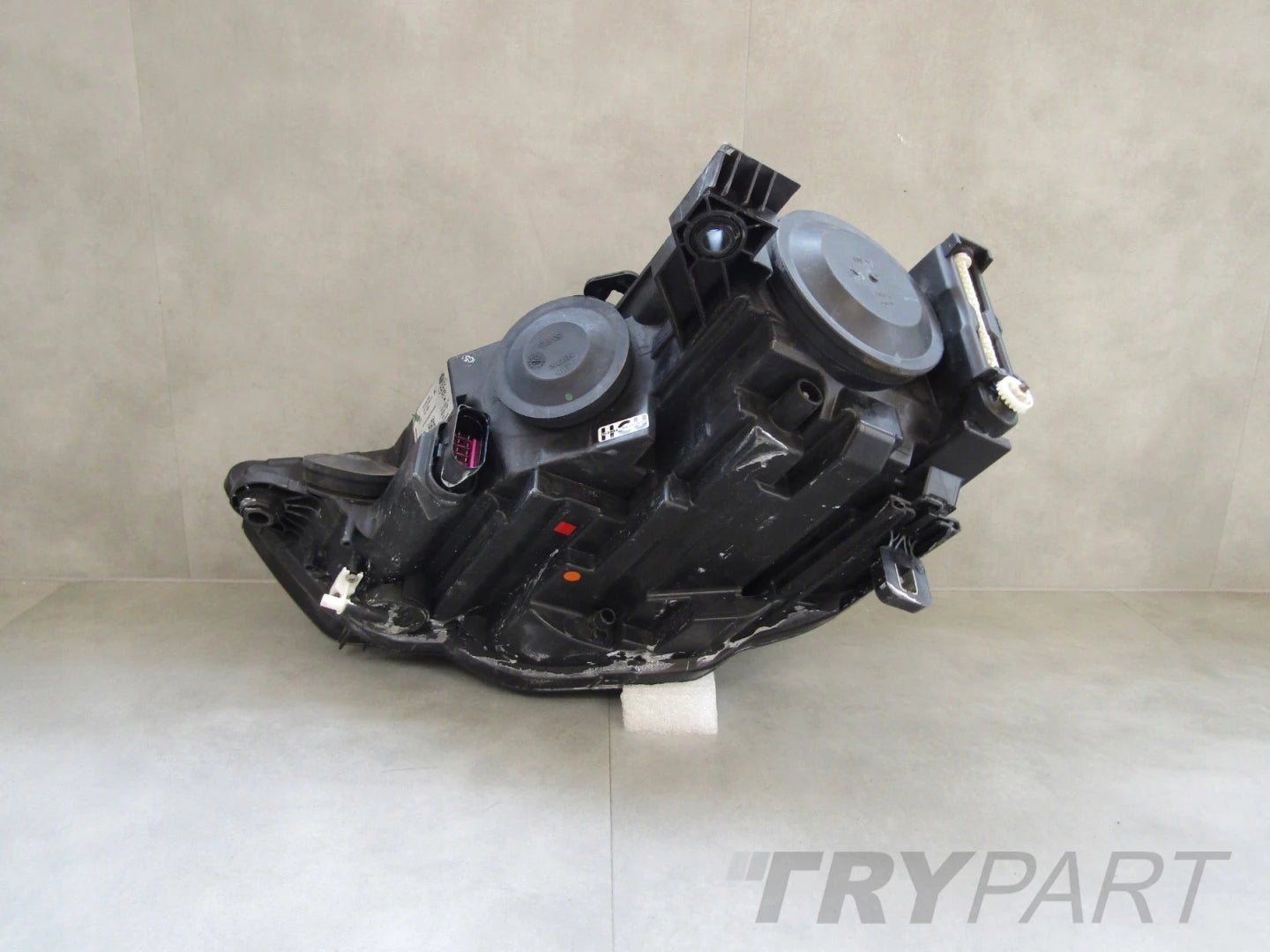 FRONT HEADLIGHT AUDI A3 8V0 STANDARD 13-16 RH 8V0.941.004