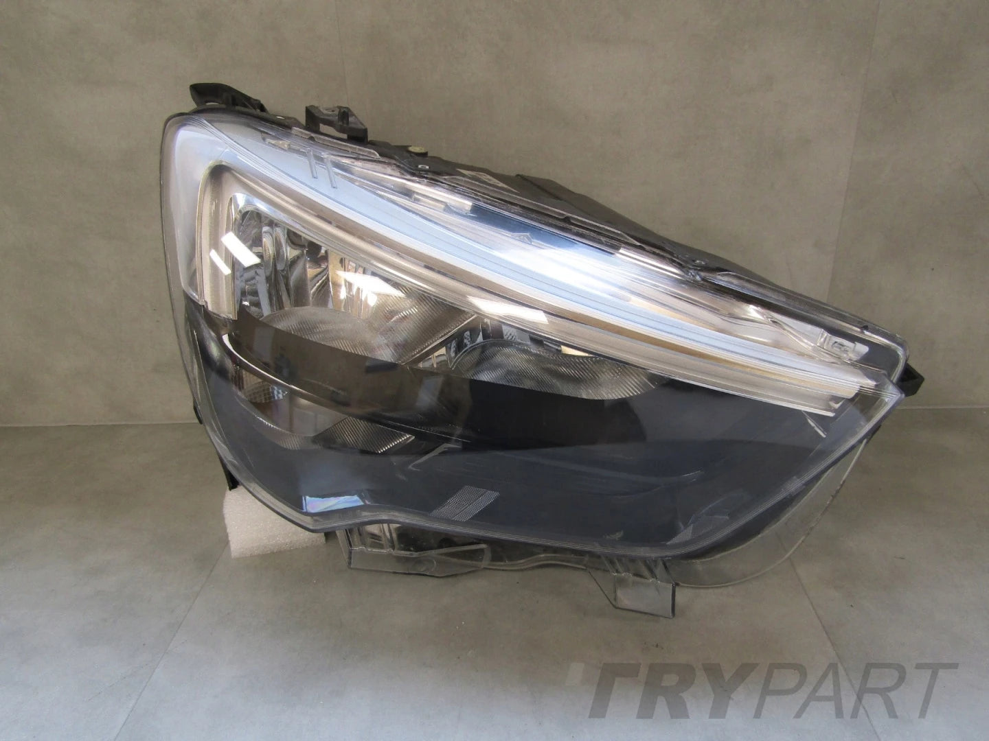 Front Lamp Opel Combo E IV STANDARD RH 18- 9816825980