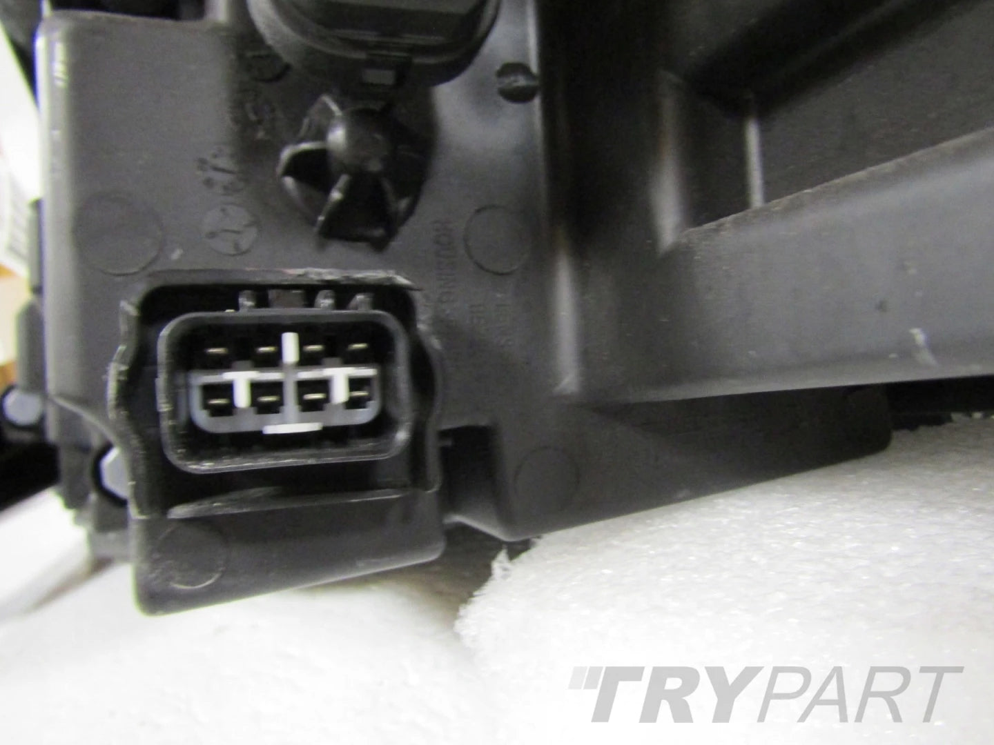 XPENG G3 EV FULL LED HEADLIGHT 18-23 RH