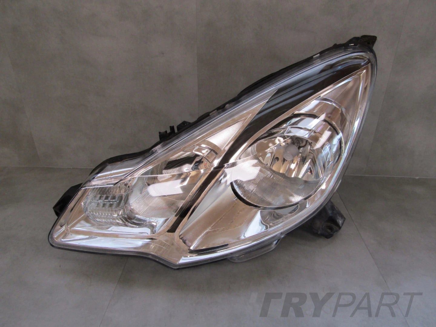 Front Lamp For Citroen C3 II LIFT DS3 STANDARD 09-14 LH 9677038280