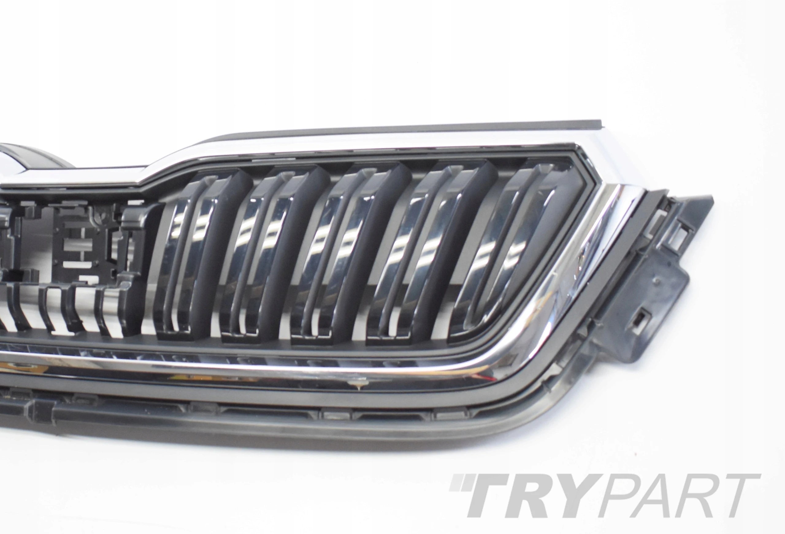 SKODA KAMIQ 658 FRONT BUMPER GRILLE PERFECT ORG