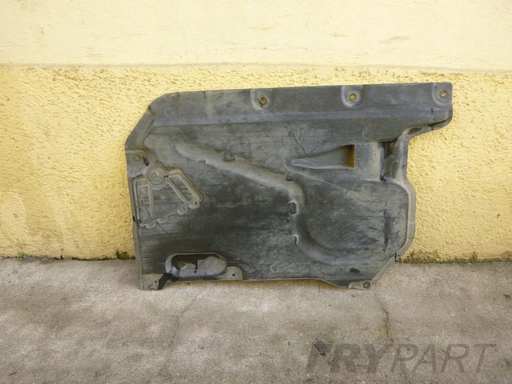 BMW E84 E90 E91 Floor Cover 7130885