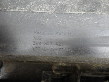SKODA SUPERB III KOMBI 3V9 Rear Bumper