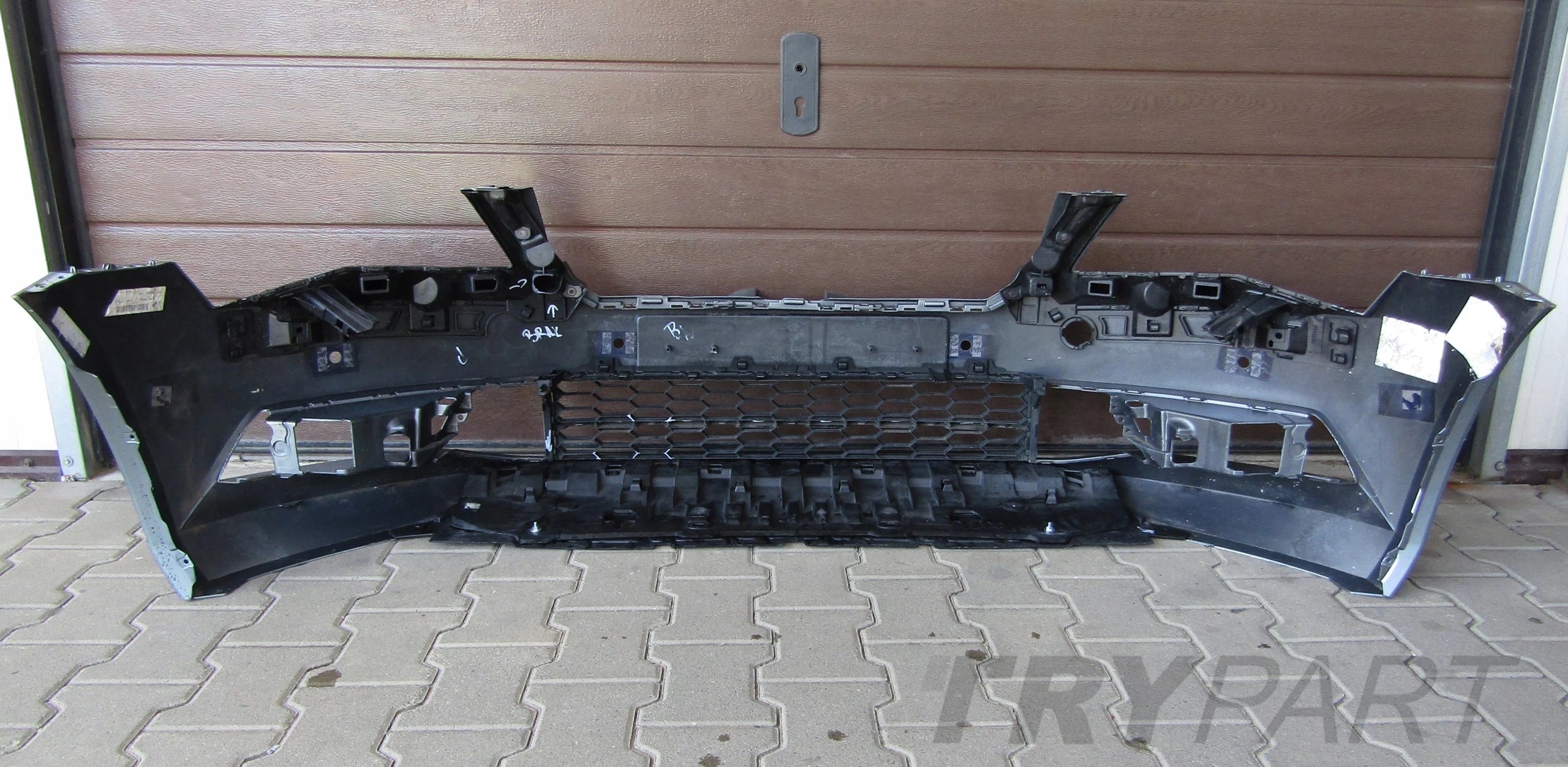 Front Bumper SKODA SUPERB III 3 3V0 15- (PLATE 2x)