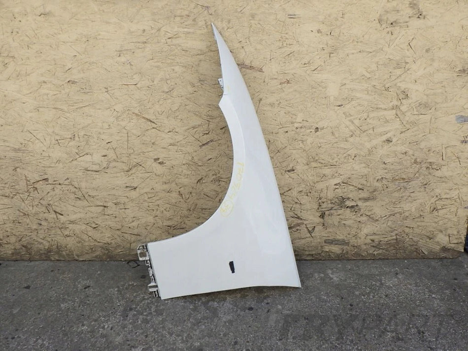 BMW 3 E92 E93 Coupe Cabrio Front Left Fender