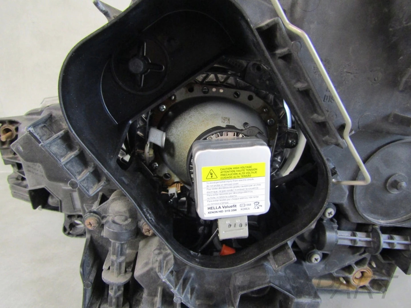 Headlight Mercedes Actros MP4 XENON 11- RH A9608200739