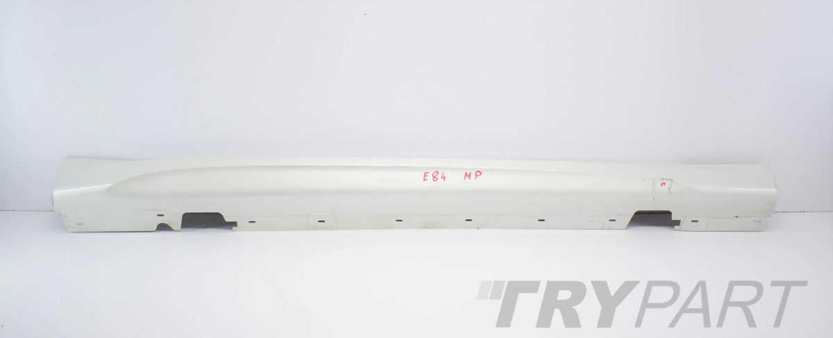 BMW X1 E84 M PACKAGE RIGHT SILL PANEL SILL STRIP ORG