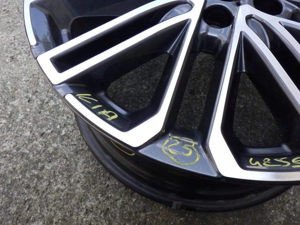 KIA 7.5J x 18 ET55 5X114.3 52910-J7500 Aluminum Wheel